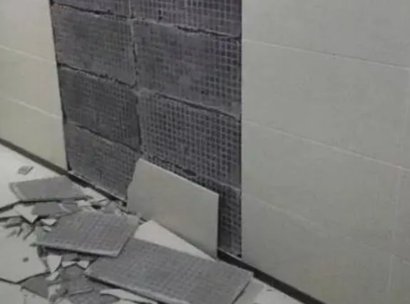 武侯瓷砖空鼓维修公司分享下武侯墙砖松动维修的知识